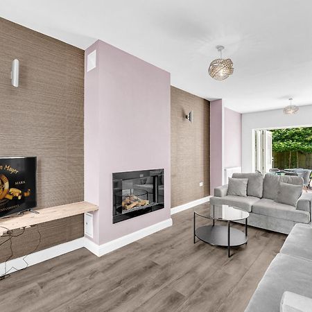 Brook Meadow House, 4 Bed House, Manchester Astley  Kültér fotó