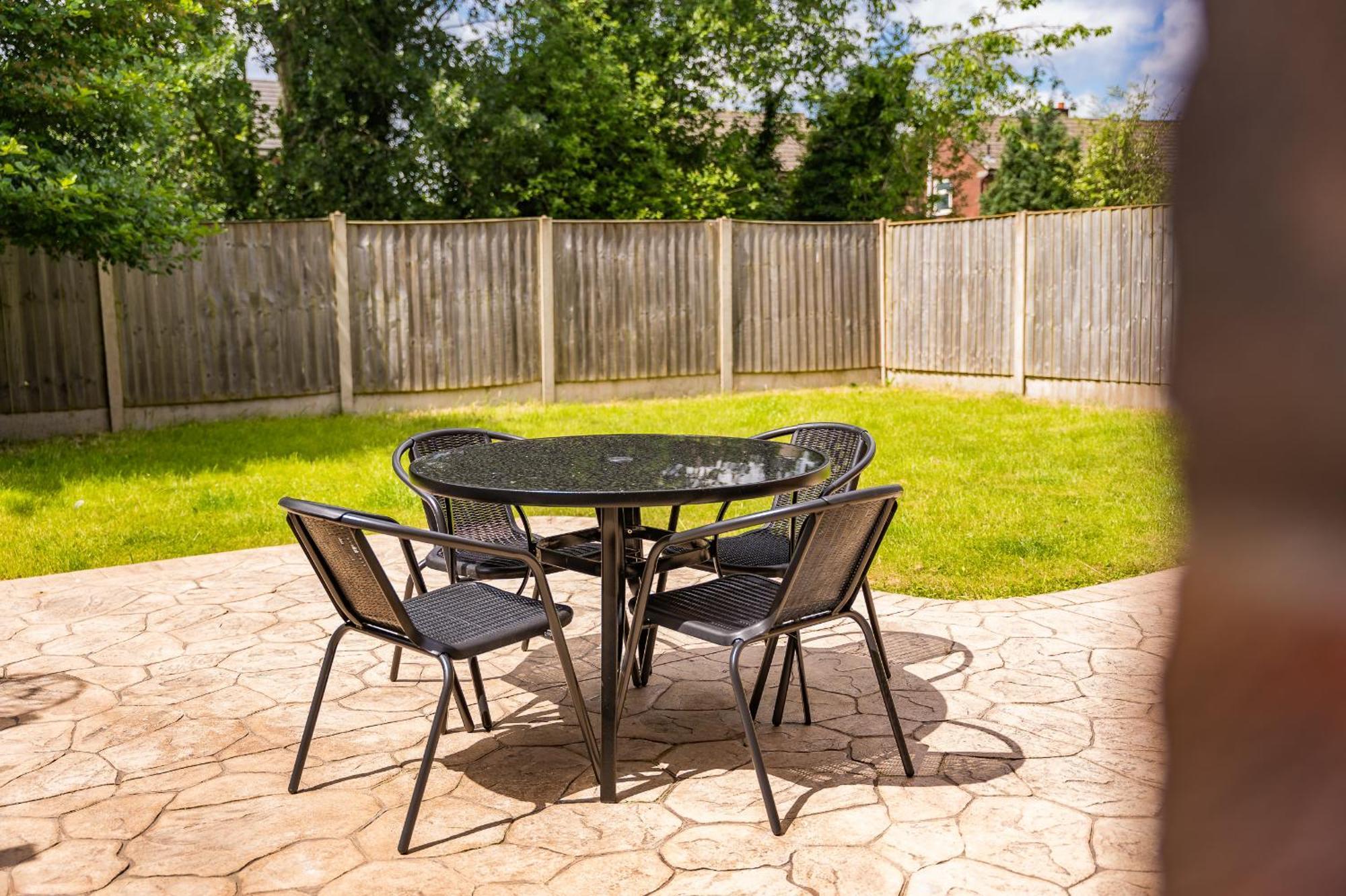 Brook Meadow House, 4 Bed House, Manchester Astley  Kültér fotó